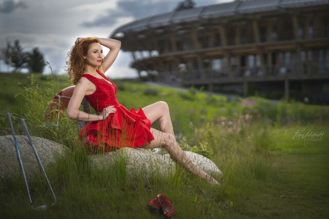 Po letech jsme si zase něco cvakli s mou oblíbenou Romčou Pavelkojc 😊 Ta holka vypadá pořád stejně... 🤷‍♂️ #golf #fashion #vip #star #beautiful #woman #dress #reddress